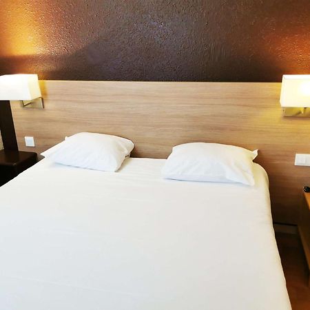 Brit Hotel Essentiel Tours Nord Εξωτερικό φωτογραφία