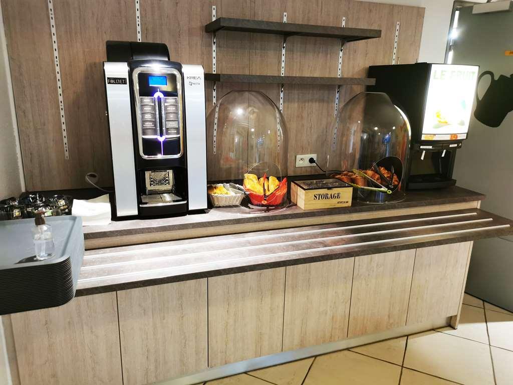 Brit Hotel Essentiel Tours Nord Εστιατόριο φωτογραφία