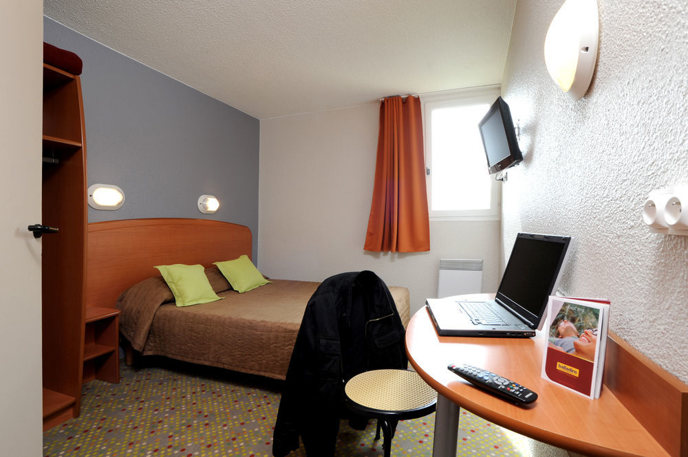 Brit Hotel Essentiel Tours Nord Εξωτερικό φωτογραφία